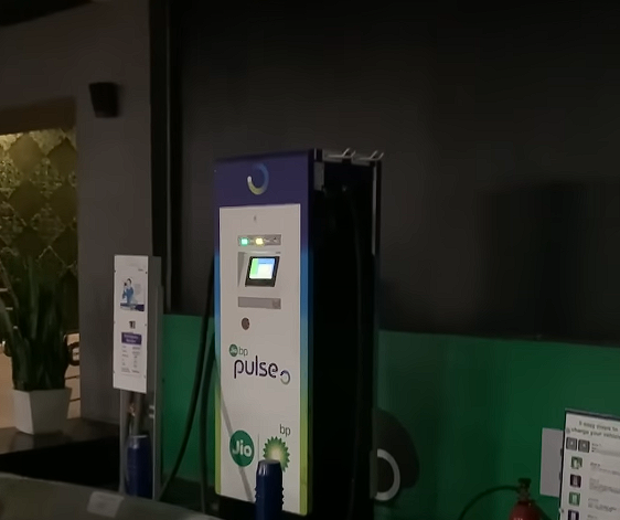 India’s Electric Vehicle Wave: Why EV Cars Are Trending in 2025